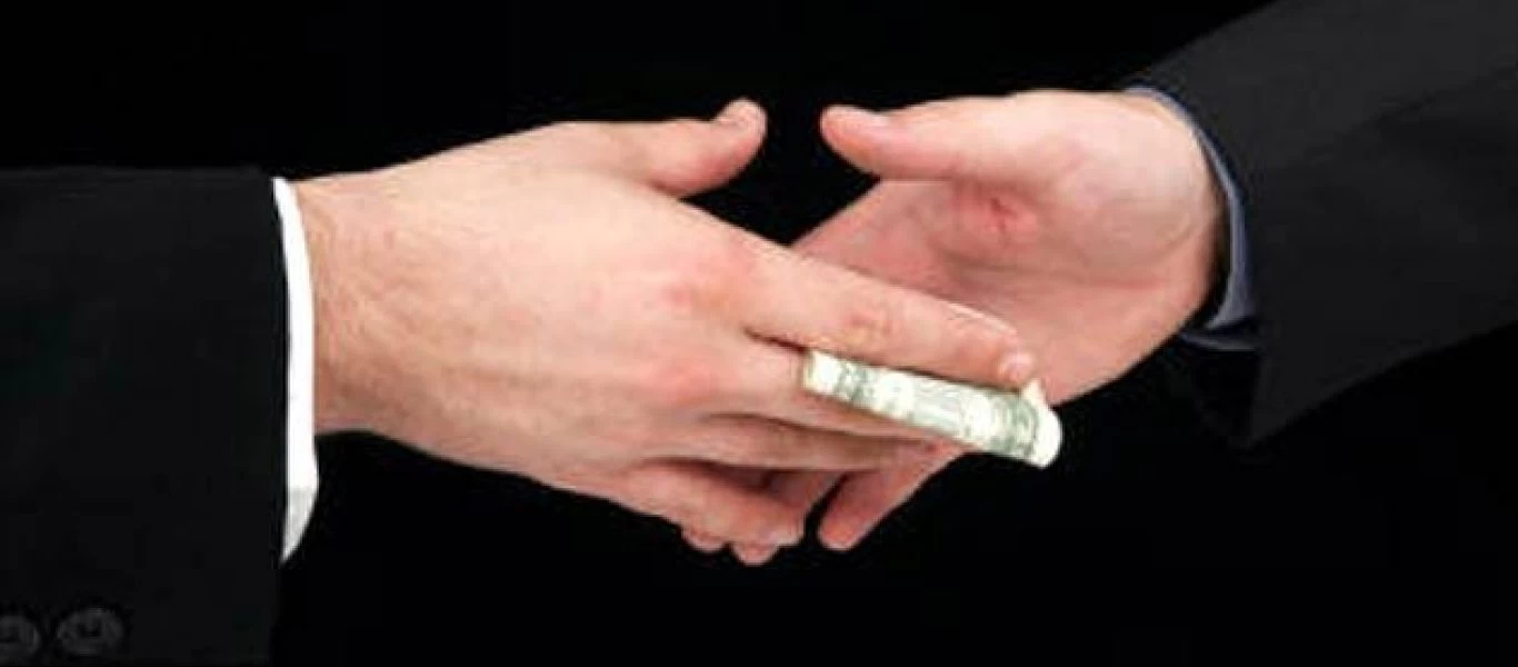 Έταξε ακόμα και ταξίδι στο διάστημα: Ο υποψήφιος εκλογών που έδωσε άλλο νόημα στη λέξη... ρουσφέτι